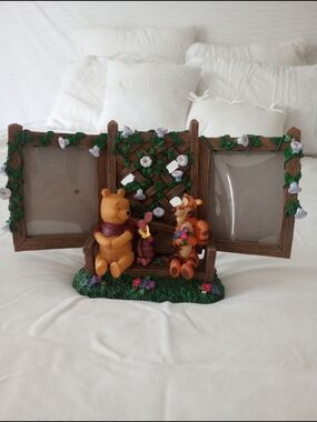 Disney Winnie the Pooh & Friends Double Photo Frame - Brown and Green